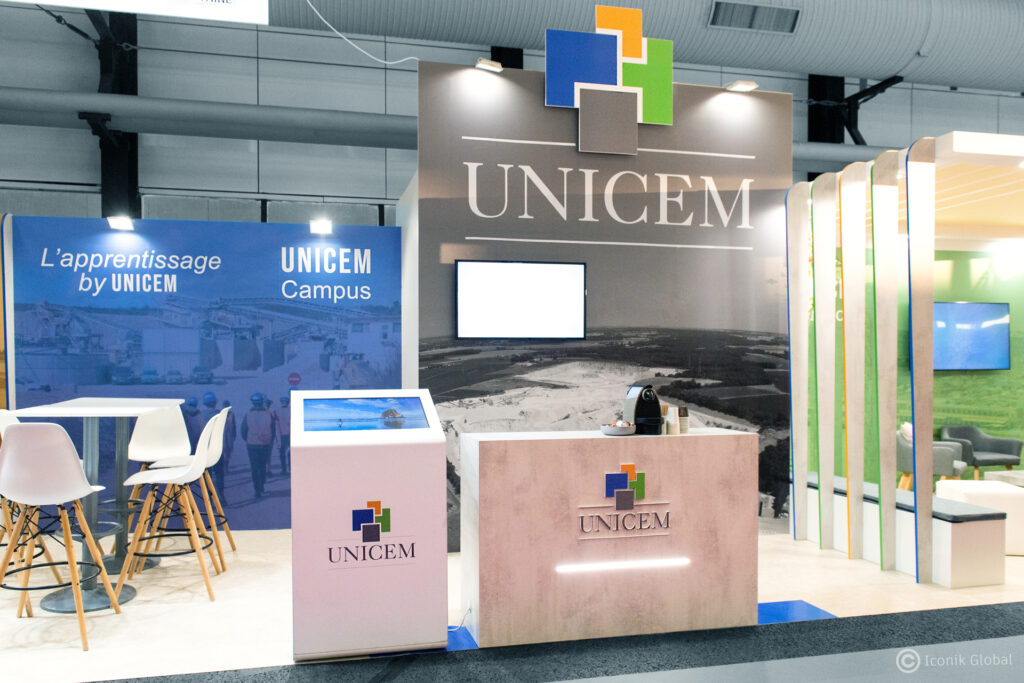 Stand menuisé UNICEM réalisé lors de l&#039;édition 2023 du Congrès de la Sim à Bordeaux