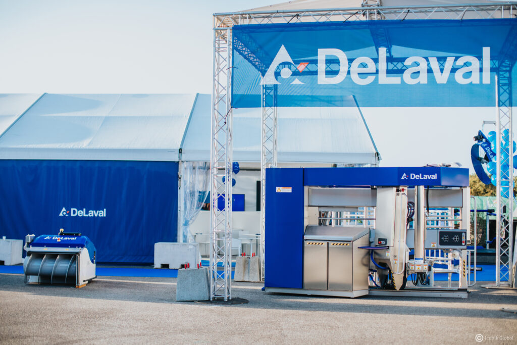 Stand extérieur type tente pour Delaval lors du Space 2024 à Rennes