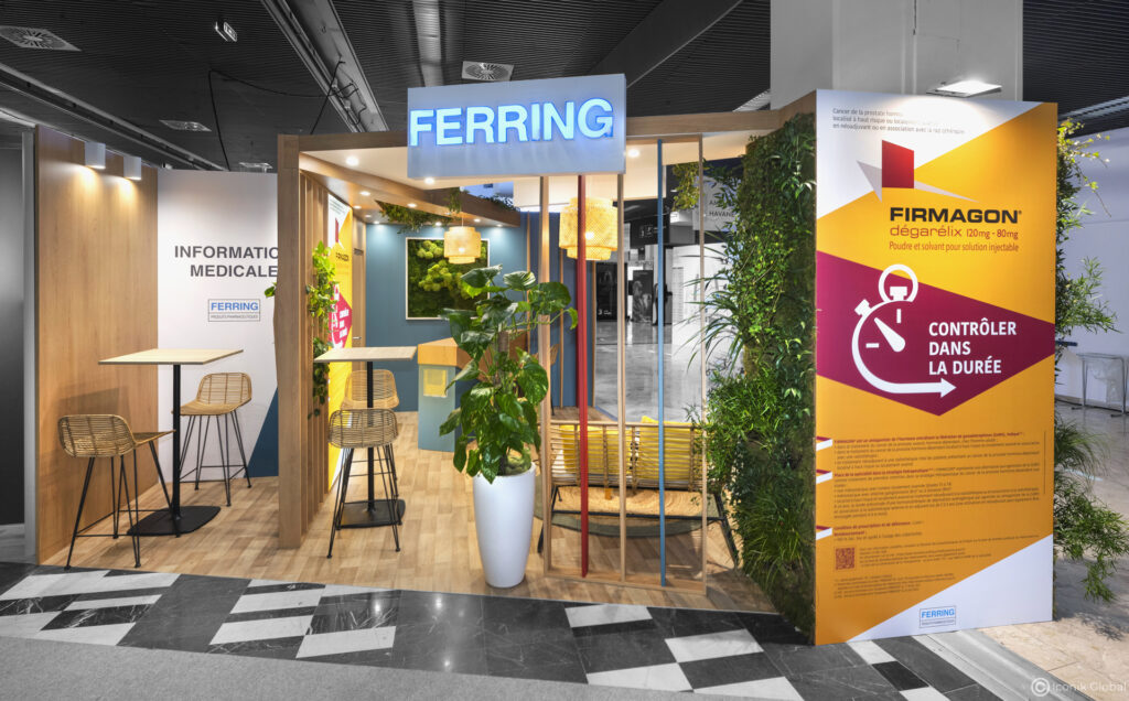 Stand Ferring menuisé réalisé lors du Congrès Français d&#039;Urologie 2024 à Paris